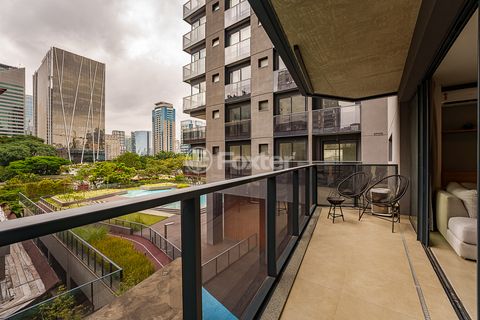Image 13 - 922055