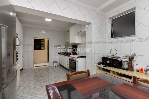 Image 7 - 922074