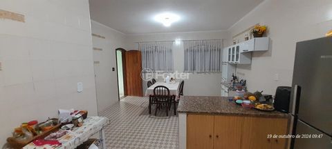 Image 18 - 922075