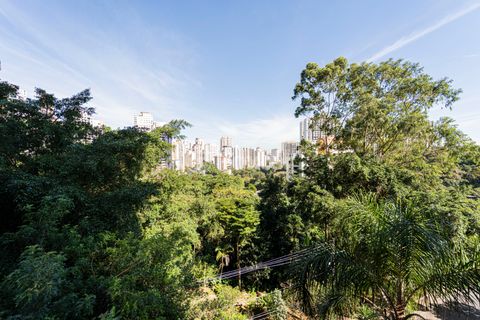 Image 17 - 922112
