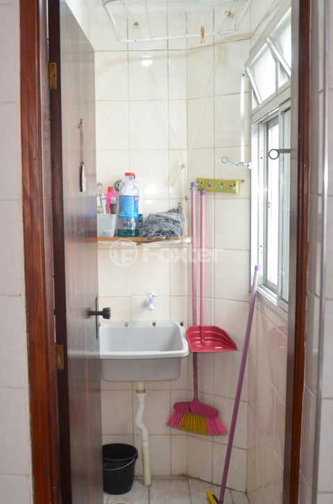 Image 7 - 922183
