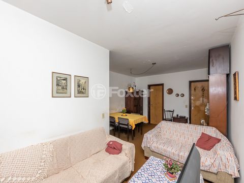 Image 7 - 922200
