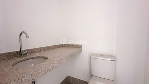 Image 8 - 922246