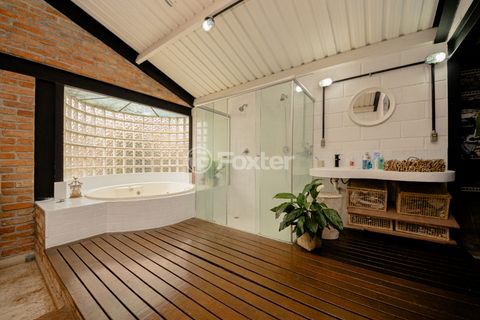 Image 8 - 922256
