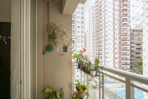 Image 1 - 922292