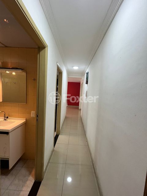 Image 7 - 922301