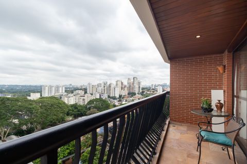 Image 1 - 922334