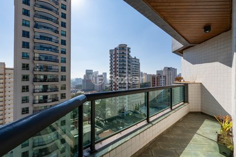 Image 8 - 922338
