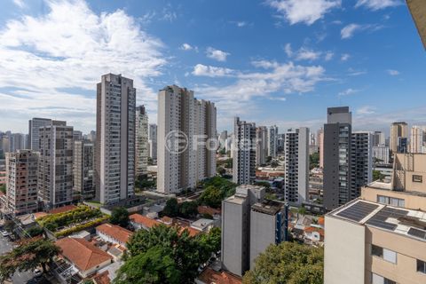 Image 9 - 922436