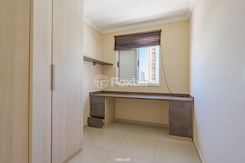Image 11 - 922442