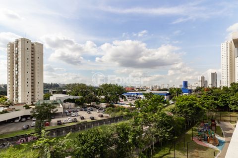 Image 11 - 922482