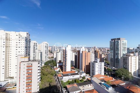 Image 10 - 922526