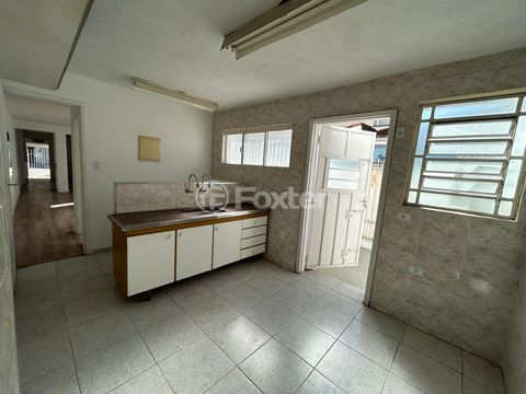 Image 7 - 922536