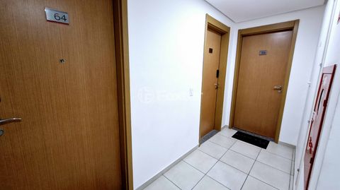 Image 6 - 922545