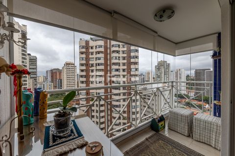 Image 6 - 922558