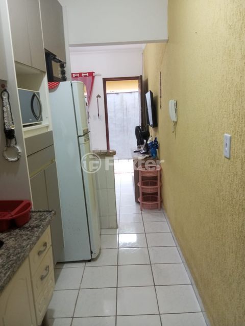 Image 11 - 922564