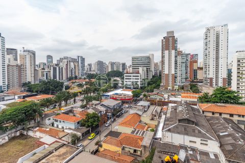 Image 7 - 922588