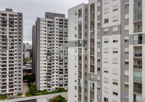 Image 10 - 922628