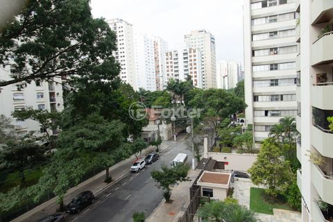 Image 14 - 922633