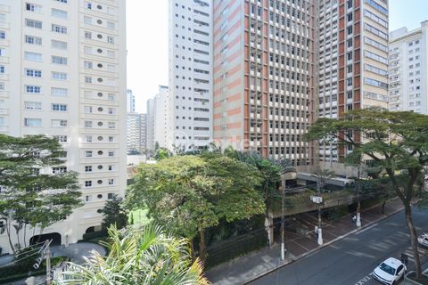 Image 15 - 922666