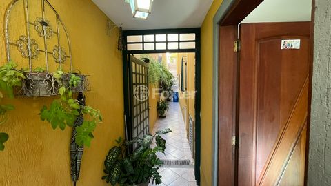 Image 12 - 922675