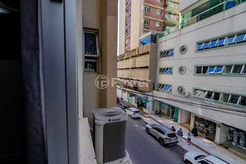 Image 17 - 922691