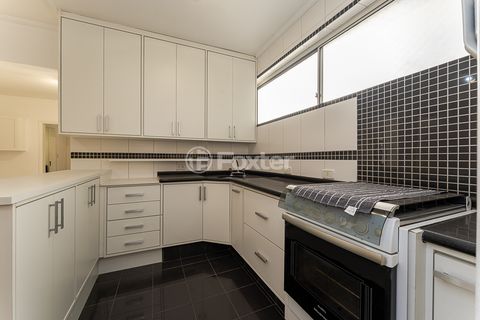 Image 4 - 922694