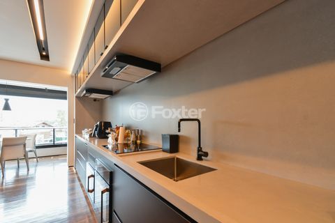 Image 11 - 922715