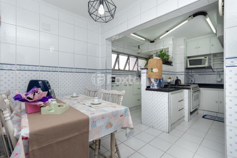 Image 7 - 922726