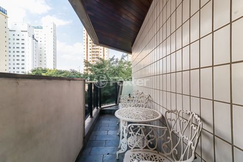 Image 2 - 922731