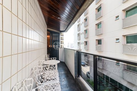 Image 3 - 922731
