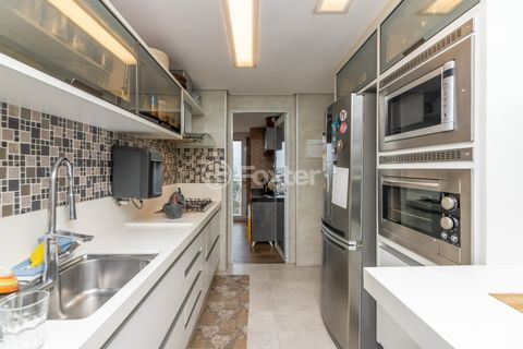 Image 8 - 922772