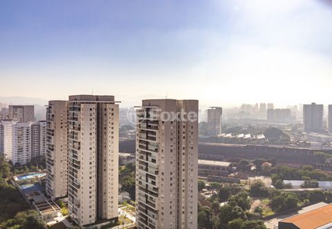 Image 6 - 922777