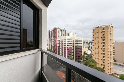 Image 9 - 922785