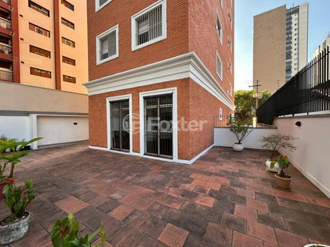 Image 3 - 922841
