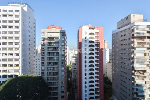 Image 5 - 922842