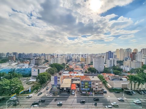 Image 16 - 922852