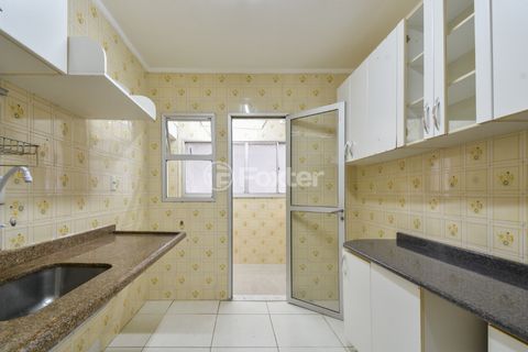 Image 7 - 922855