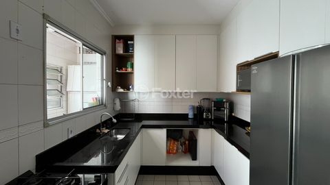 Image 1 - 922870