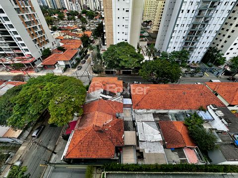 Image 11 - 922890