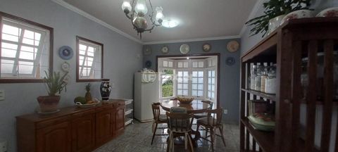 Image 19 - 922903