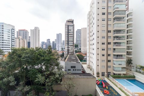 Image 7 - 922905