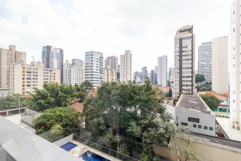 Image 5 - 922905
