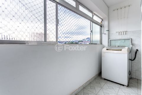 Image 8 - 922953