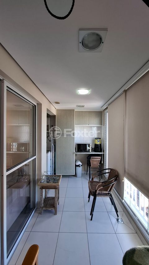 Image 7 - 922961