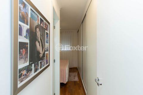 Image 7 - 922962
