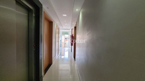 Image 6 - 922971