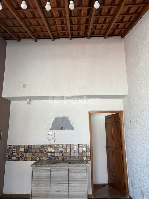 Image 4 - 922993