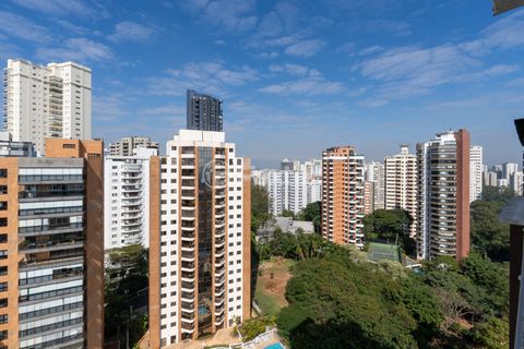 Image 15 - 923016