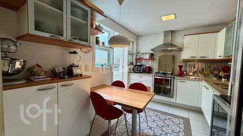 Image 15 - 923077